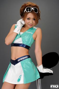 新婚小倩和邻居许老头